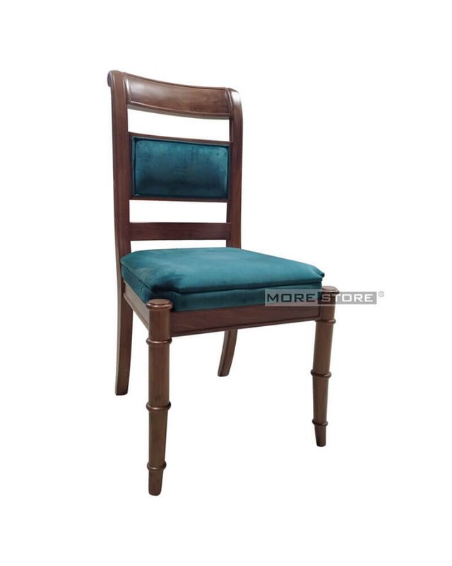 Mẫu ghế ghế ăn gỗ óc chó với thiết kế độc đáo, tạo điểm nhấn nổi bật cho phòng ăn gia chủ